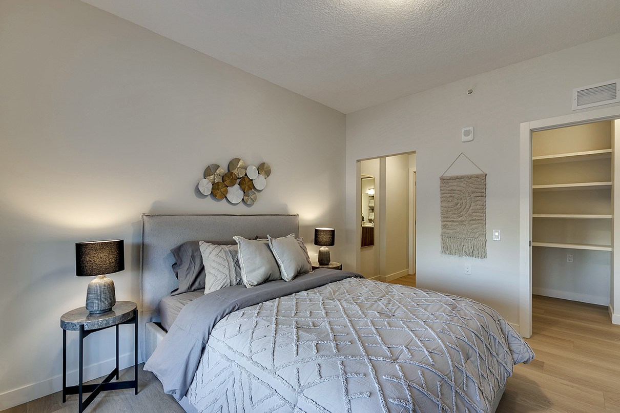 Bedroom - 2 Bedroom Suite\2 Bedroom Suite