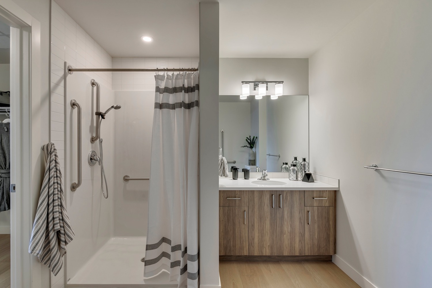 Trico LivingWell Bathroom – 1 Bedroom Suite\Independent Living Studio Suite